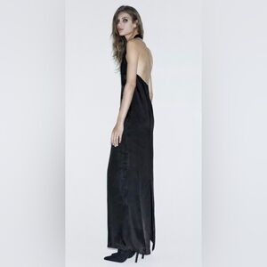 Zara Slit Halter Dress Limited Edition 
Size : M    Color : Black